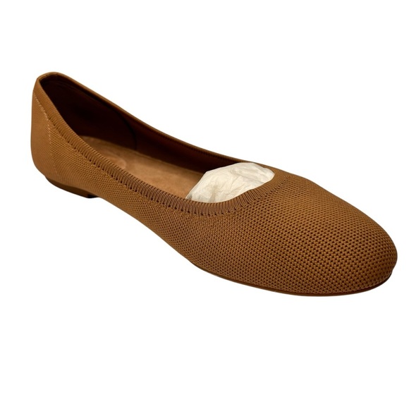 Women's Old Navy Toffee ColorAlmond Toe Comfort Flats Cushioned Footbed Size 9 - Picture 1 of 7